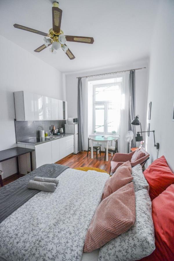 Lion Apartments - Laba Cracovie Extérieur photo